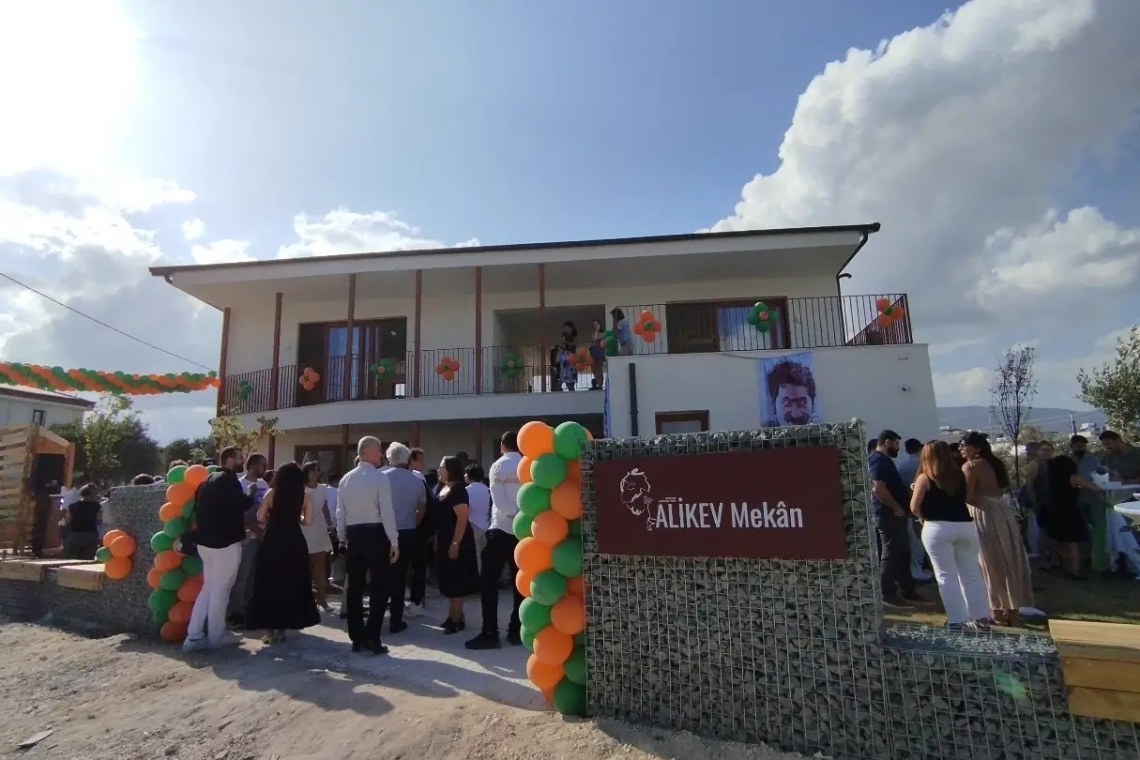 DEPREMDE YIKILAN ALİKEV GENÇLİK MERKEZİ YENİDEN HAYAT BULDU