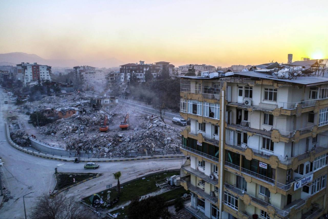 BULUT APARTMANI SORUŞTURMASINDA 6 KAMU GÖREVLİSİNE SORUŞTURMA İZİN