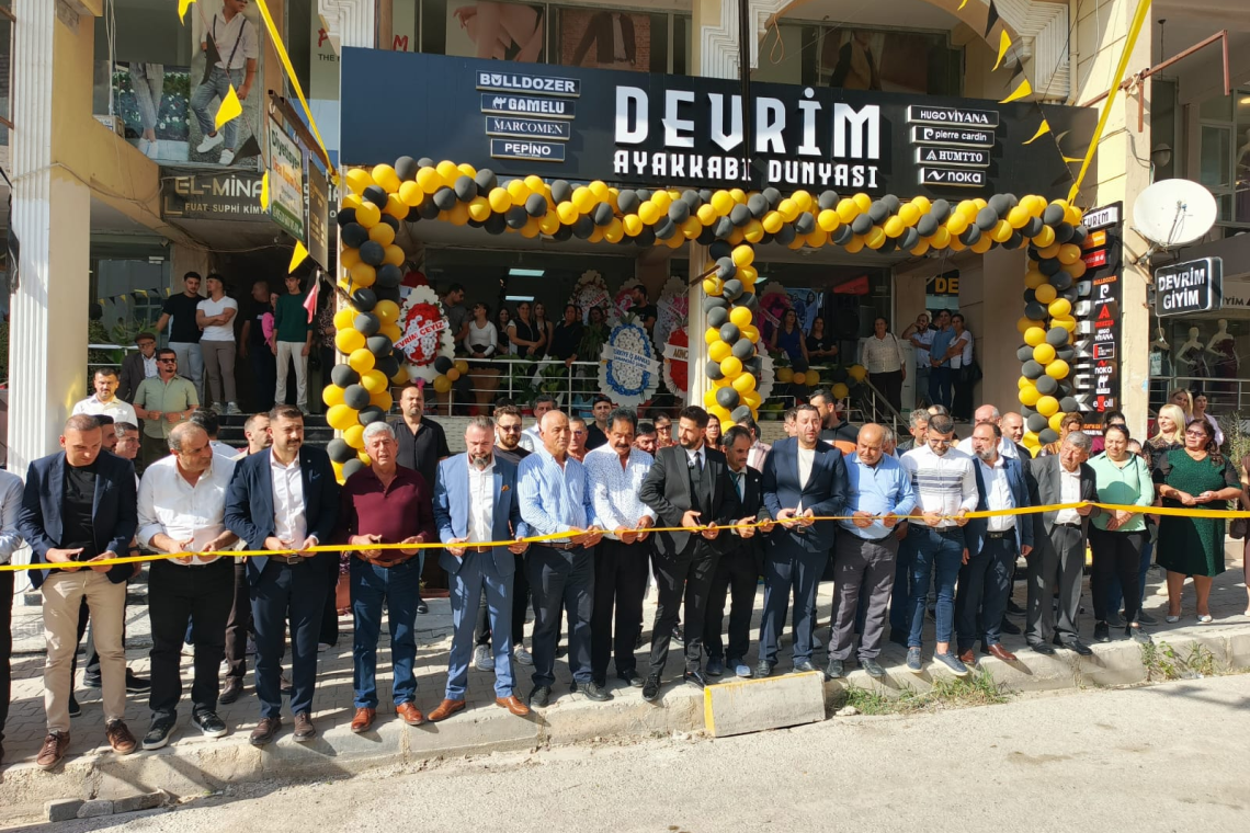 DEVRİM AYAKKABI DÜNYASI GÖRKEMLİ TÖRENLE HİZMETE GİRDİ