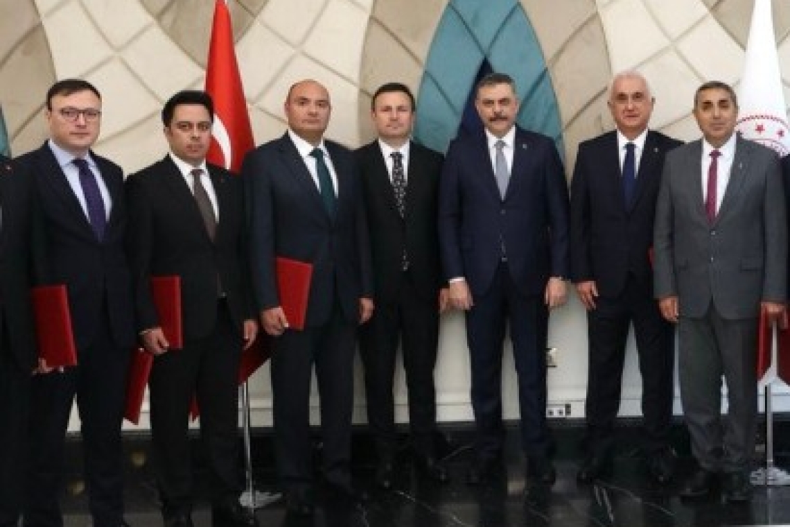 İÇİŞLERİ BAKANI ÇİFTÇİ’DEN SAMANDAĞ KAYMAKAMI DÜNDAR’A BAŞARI BELGESİ